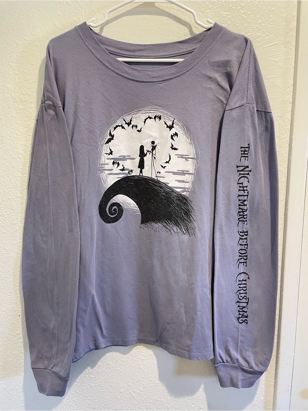 Disney Nightmare Before Christmas Cozy Oversized Moon Graphic Tee 🖤🌙